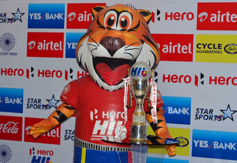 gaurav-mascot-with-the-trophy