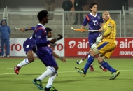 raghunath-skipper-of-up-wizards-scoring-a-first-goal-for-up-wizards-against-punjab-warriors-at-jalandhar-on-22nd-jan-2013-4