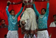 zarine-khan-bollywood-actress performing at stadium