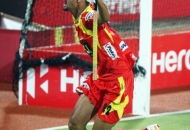 mandeep-singh-celebrating-2nd-goal-of-the-match-and-1rst-for-rr-of-24th-match-of-hhil2013-at-ranchi