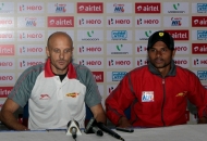 birender-lakra-r-r-in-red-with-coach-in-post-match-press-confrence-at-ranchi-after-won-the-match_0