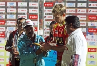 captian-autograph-after-match-between-rr-and-mm-at-ranchi_0