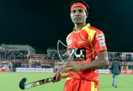 man-of-the-match-birender-lakra-ranchi-rhinos-team-player-during-presention-ceremony-12-th-match-of-hhil2013-at-astroturf-hockey-stadium-ranchi-on-date-24-jan-2013
