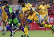dharmvir-singh-of-jpw-in-action-along-with-danish-mujtaba-player-dwr-during-the-2nd-semi-final-at-ranchi-on-9th-feb-2013_0